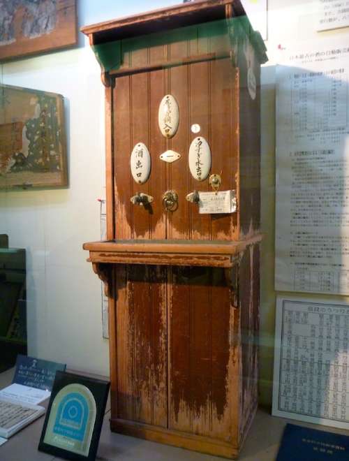1889-1910年頃、酒の自動販売機