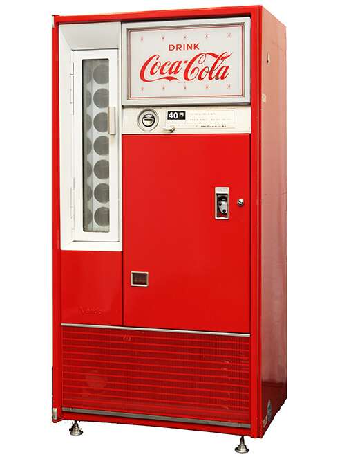1962年(昭和37年)瓶入りコカ・コーラ半自動式販売機