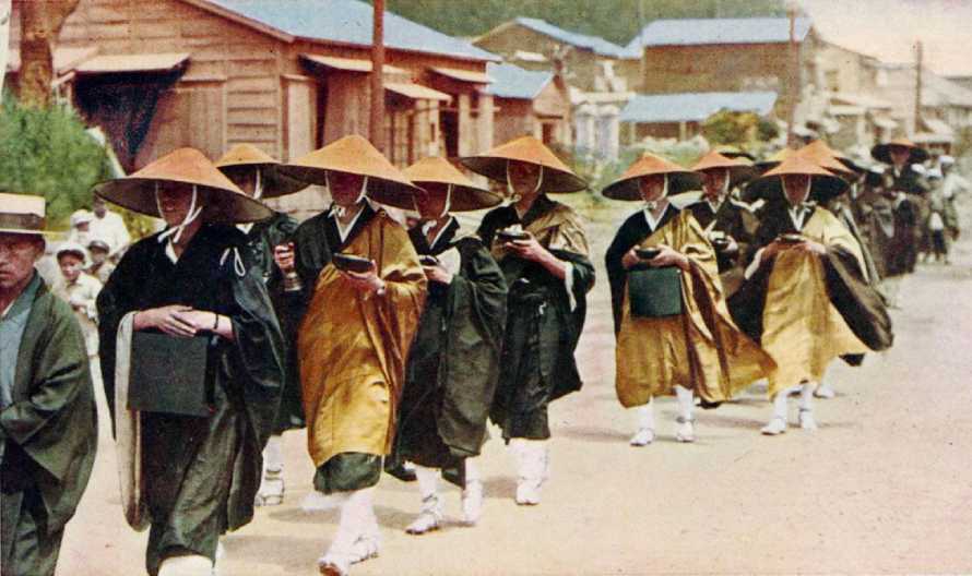 昭和初期の托鉢風景